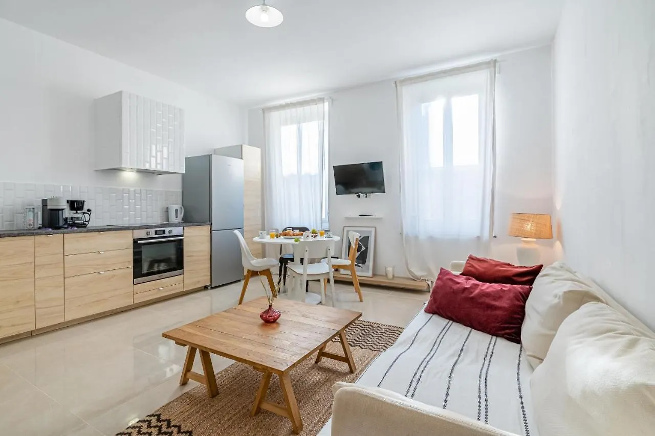 Le Borely: Appartement Climatise Avec 2 Chambres, A 800M De La Plage Marseille